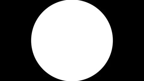 Circle Shape Film Frame Matte Overlay animation. Stock Footage 335498232