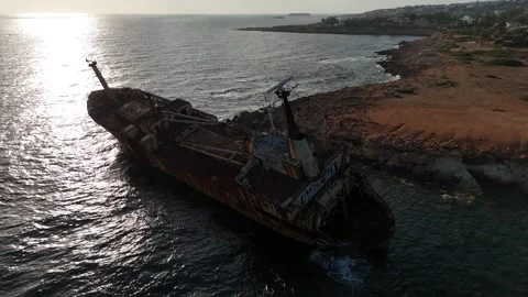 Circle shipwreck Stock Footage 313199675