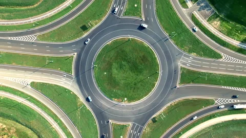 Circle traffic automobile riding ring road modern city expressway highway Video stock 208139513