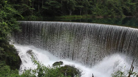 Circle waterfall Stock Footage 32237507