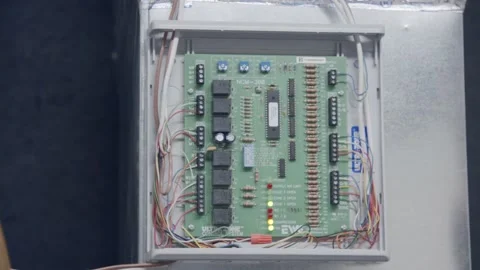 Circuit Board for Air Handler Unit (AHU) with blinking lights coming into focus Stock Footage 154755423