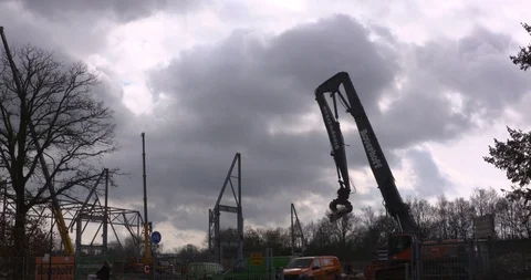 Circular demolition - disassemble a building Stock Footage 128585940