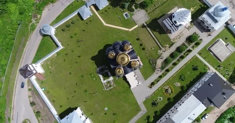 Circular departures from the cathedral Stock Footage 77775376