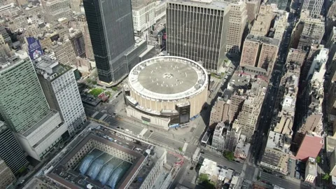 Circular Midtown Arena and Penn District Blocks from Above Stockbeeldmateriaal 130999933