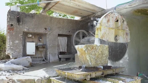 Circular Saw Cutting Marble Slab in Piplantri, Rajasthan Video stock 313171722