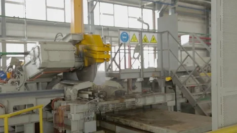 Circular saw drive Video stock 79392350