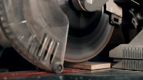 Circular saw machine in a carpentry workshop in Nairobi Stockbeeldmateriaal 136939038