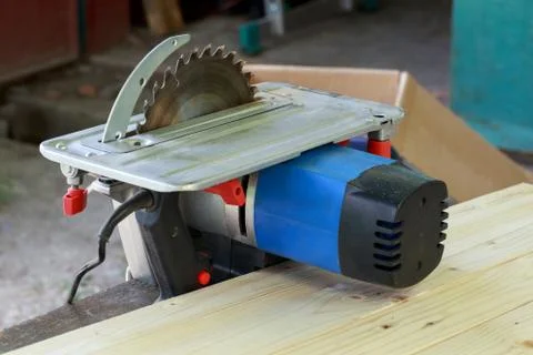 The circular saw 库存照片