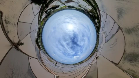 Circular view from a large, curved structure Vidéo 345393282