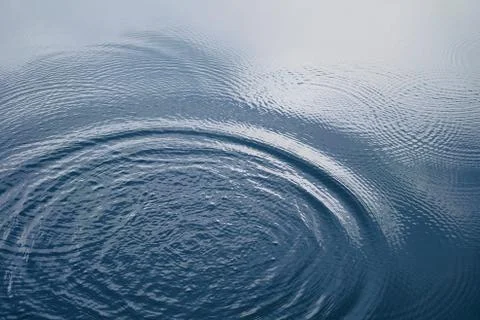 Circular waves on the water 스톡 사진