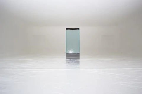 Circulating water in polycarbonate panel provides healing spiritual vibe Stock-Fotos