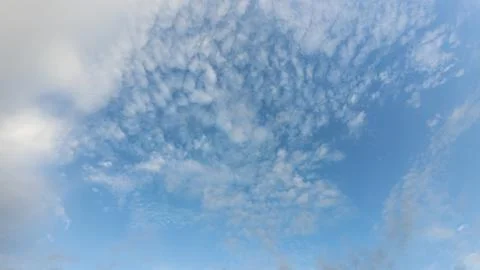 Cirrus Clouds in a Blue Sky Stock-Fotos
