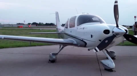 Cirrus Nose Pan Stock Footage 13252205