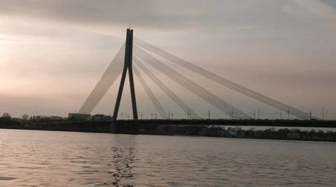 Citiscape with a river Vídeo Stock 61609898