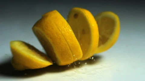 Citron sliced in slow motion Vídeos de archivo 24736864