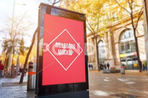City billboard mockup for design presentation. Walking area in background. PSD-Vorlage