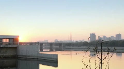 City at dusk Видео 85682074