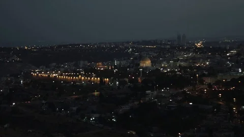 City lights over Jerusalem, Dome of the Rock and Al Aqsa mosque at evening time. 스톡 동영상 78568186