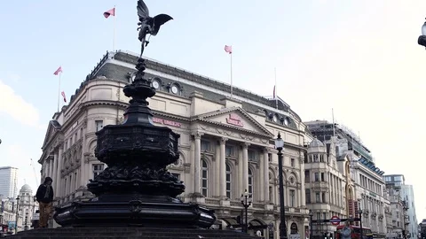 City lockdown - empty Piccadily Circus at COVID-19 Video stock 127103175