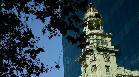 City reflection. Montevideo/Uruguay 库存影片 10908700