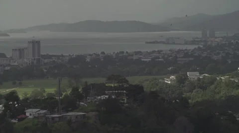 City scape dramatic hills 02 스톡 동영상 52085560