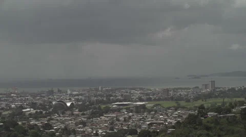 City scape dramatic moody sky Stockbeeldmateriaal 52086362