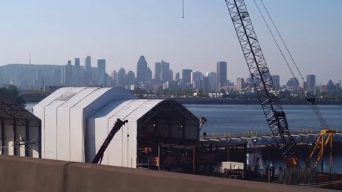  City Skyline &amp; Construction of The New Champlain Bridge Video stock 81156804