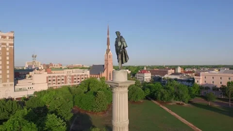 City square with monument statue Stock Footage 167371914