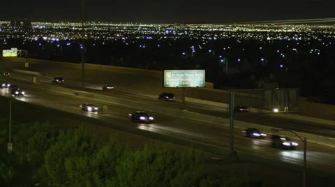 City Traffic on Freeway at Night - time lapse Vídeo Stock 28834533