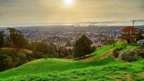 City view from Grizzly Peak in Berkeley Hills onto Berkeley, Oakland and San Stock Photos