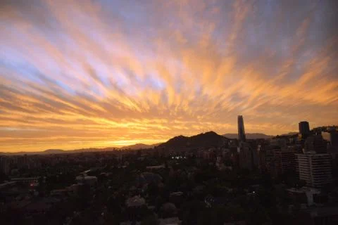 Cityscape and sunset clouds Stock-Fotos
