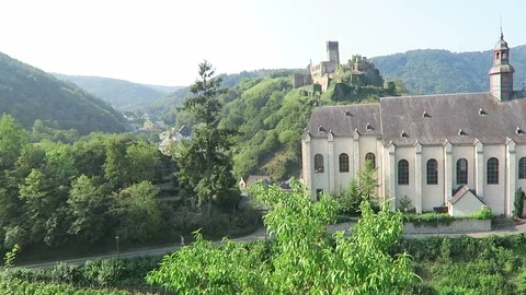 Cityscape of Beilstein at Moselle river. 動画素材 119020146