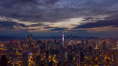 Cityscape at dawn Stock Footage 121863087