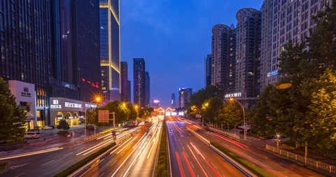 Cityscape  lights and road traffic along the streets in financial district.wuhan 库存影片 92742553