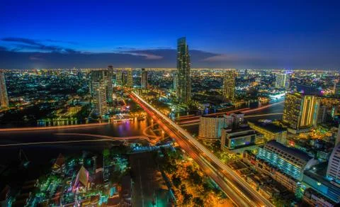 Cityscape of twilight 库存照片
