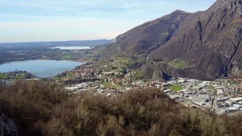 Civate e lago di Annone Stock-Footage 86525450