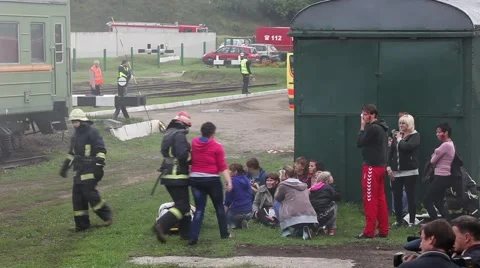 Civil protection training, Paramedic in action Stock Footage 41858554