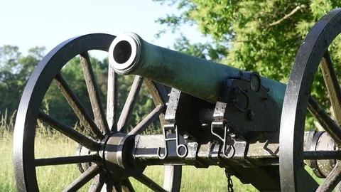 Civil war canon medium close morning dew Stock Footage 76231746