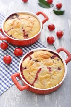 Clafoutis with cherries Foto stock