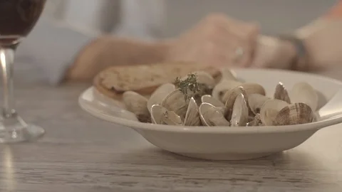 Clams dinner in slow motion Stock Footage 112030127