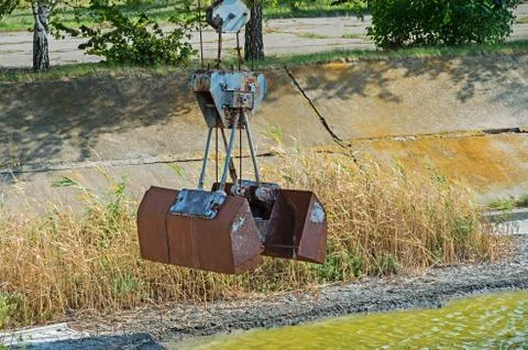 Clamshell buckets coal-loading crane Stock Photos