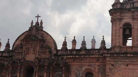 The classic bell tower of the Cathedral of Cusco Vídeos de archivo 310935895