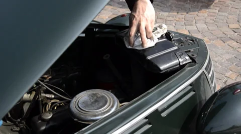 A classic car Video stock 33387318