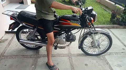 Classic motorcycle Stock Footage 209717141