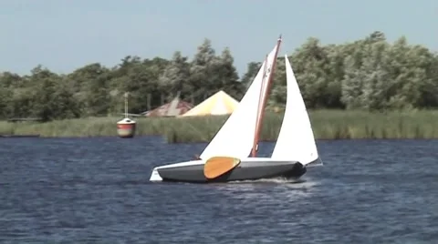 Classic open boat sprit rig Number 134 in Friesland Video stock 46600876