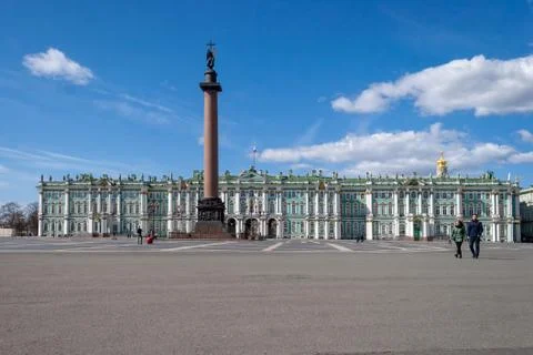 Classic view of the Palace square from the General staff 库存照片