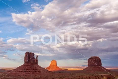 Classic western imagery at Monument Valley Stock Photos