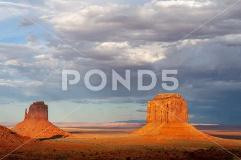 Classic western imagery at Monument Valley Stock Photos