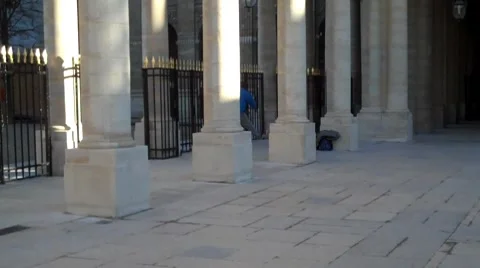 Classical columns and people 스톡 동영상 7766414