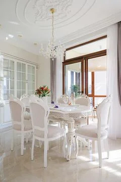 Classical dining room table chairs Foto stock